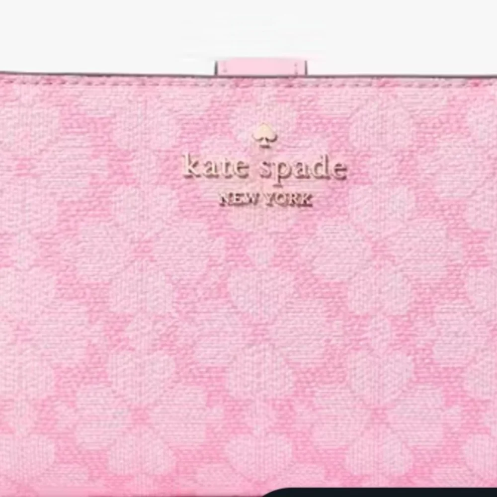 Kate Spade Medium Wallet - Picture 3 of 4